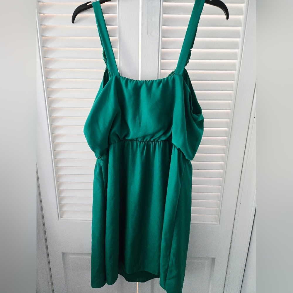 LC Lauren Conrad Emerald Green Lace Trim Dress - Picture 7 of 8